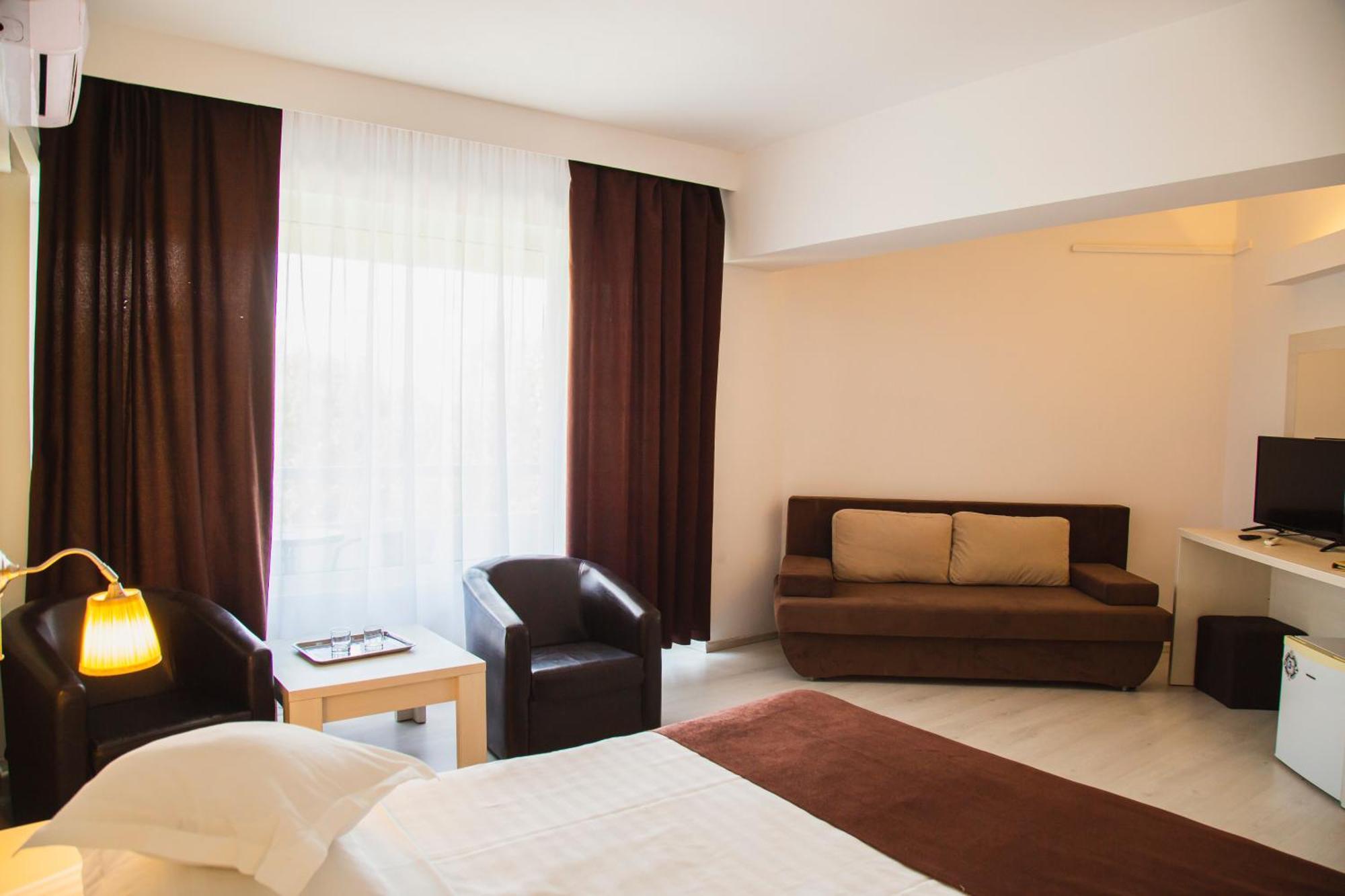 Hotel Ambasador Mamaia Exterior foto